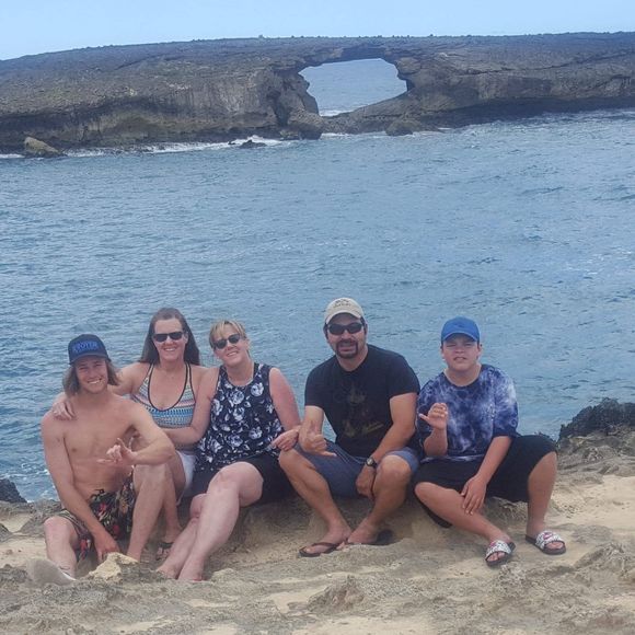 Meet your Posher, Cindi - Picture 1 of 1